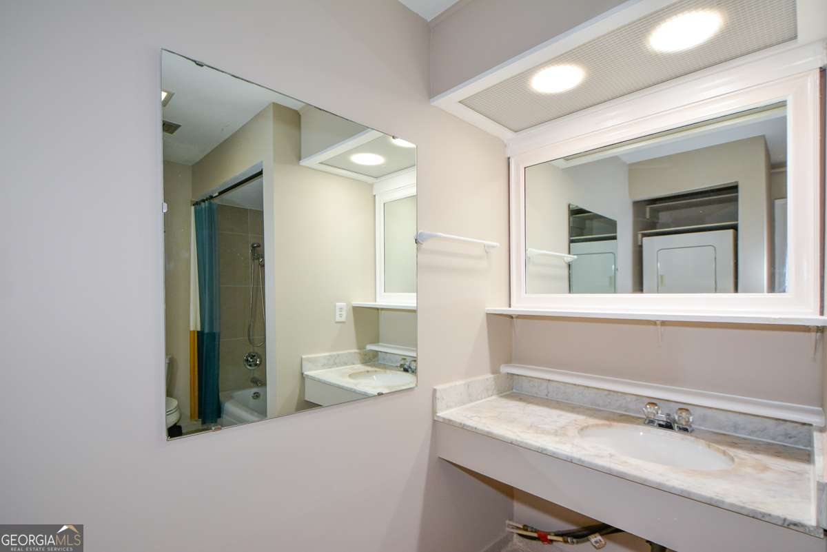 3113 Colonial Way # M Property Photo 26