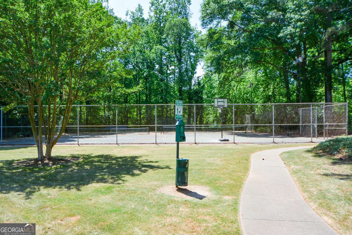 3113 Colonial Way # M Property Photo 35