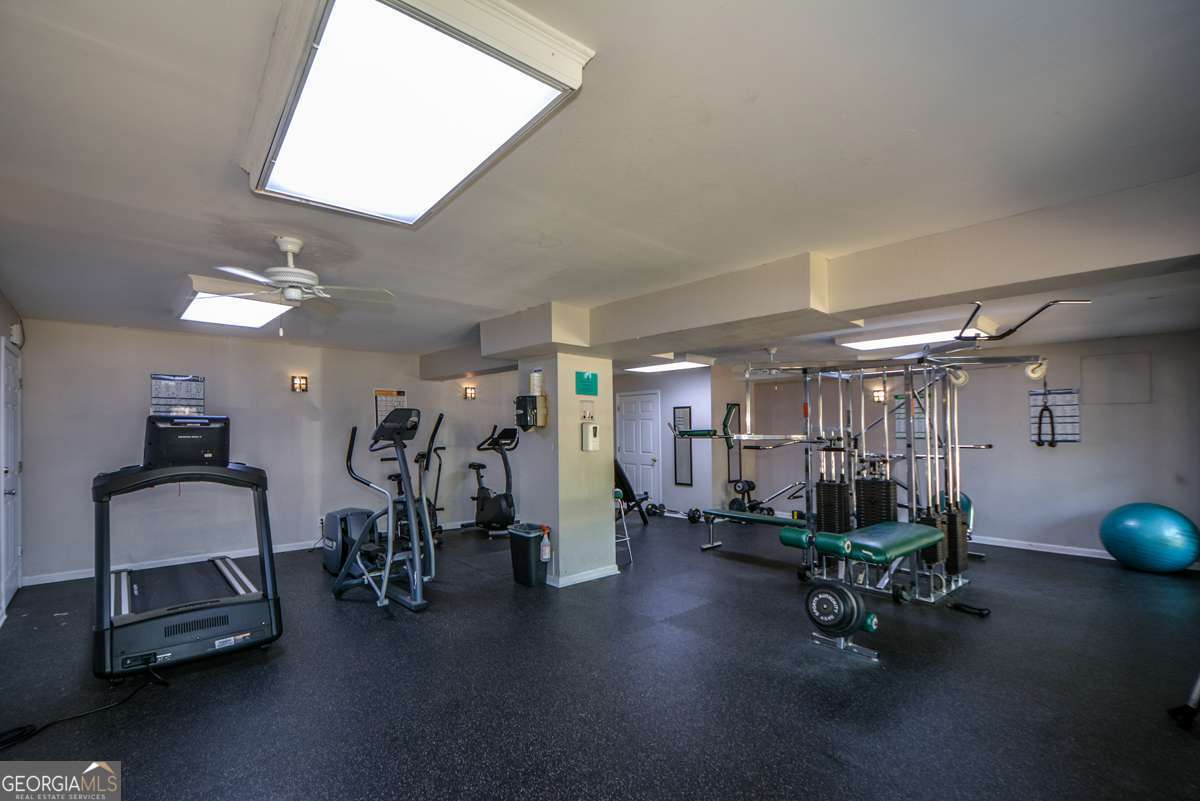 3113 Colonial Way # M Property Photo 37
