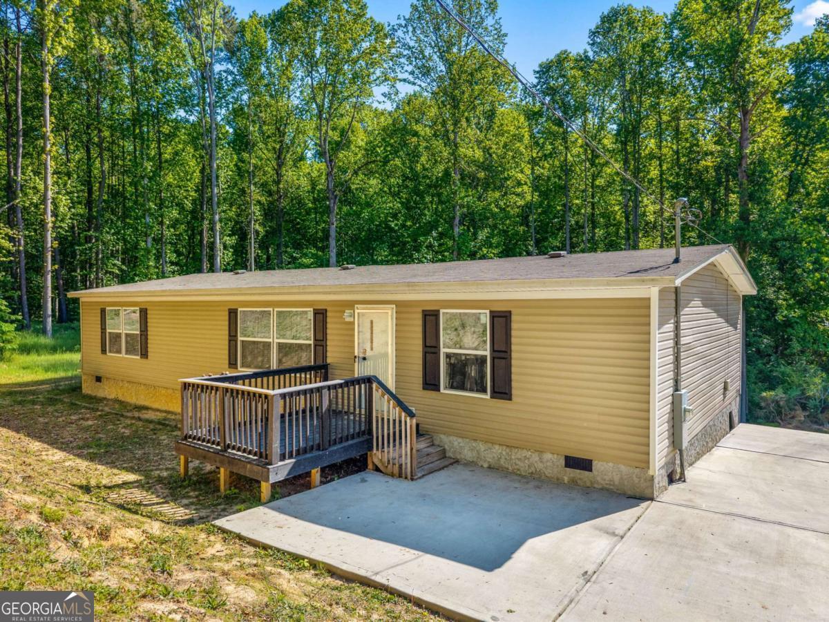 2261 Barnes Drive Property Photo 1
