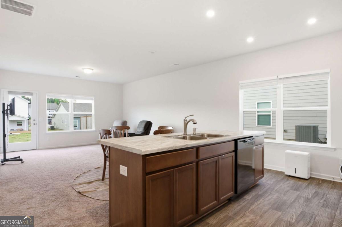 31 Brooke Court Se Property Photo 10