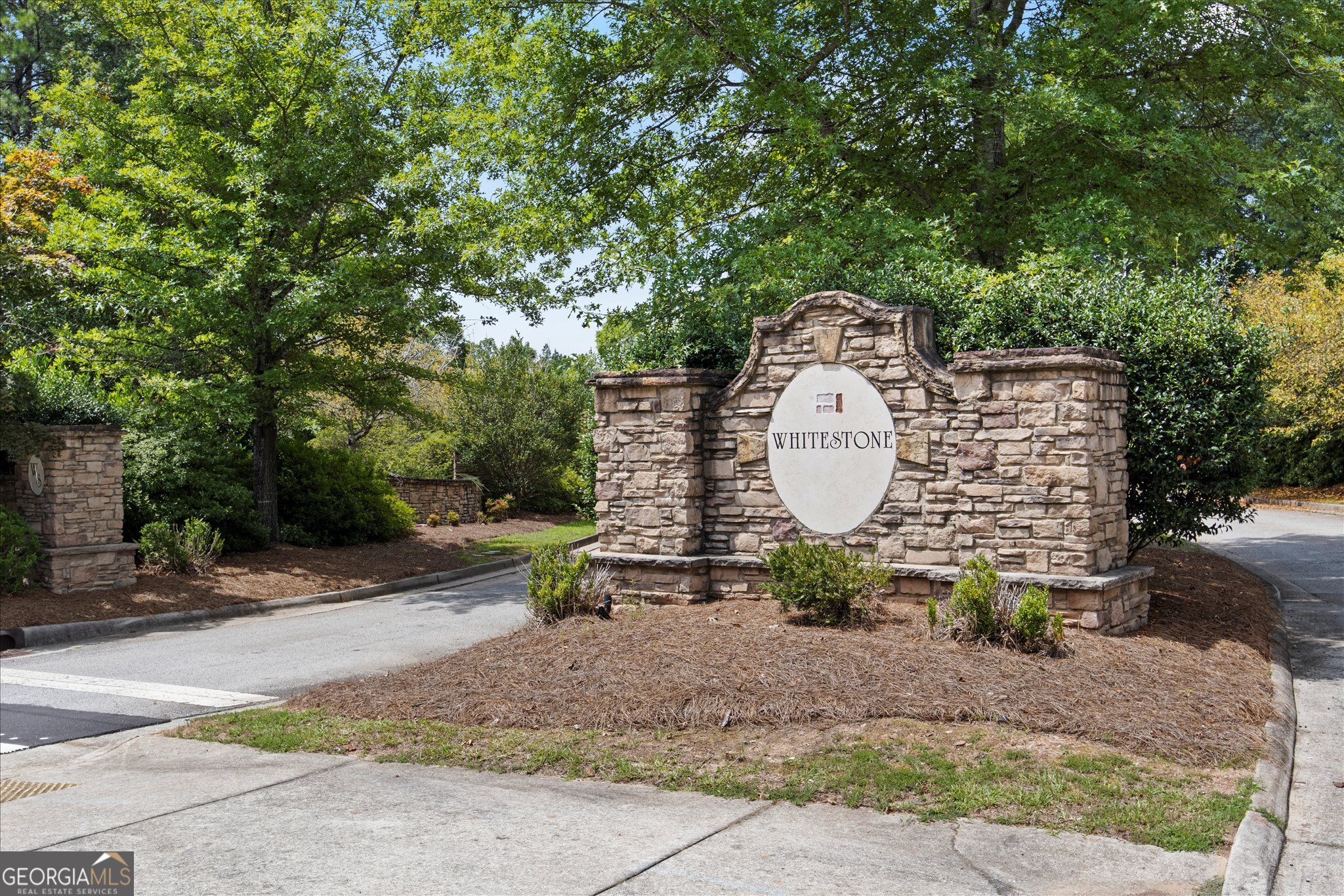 7260 Bluewater Lane Property Photo 3
