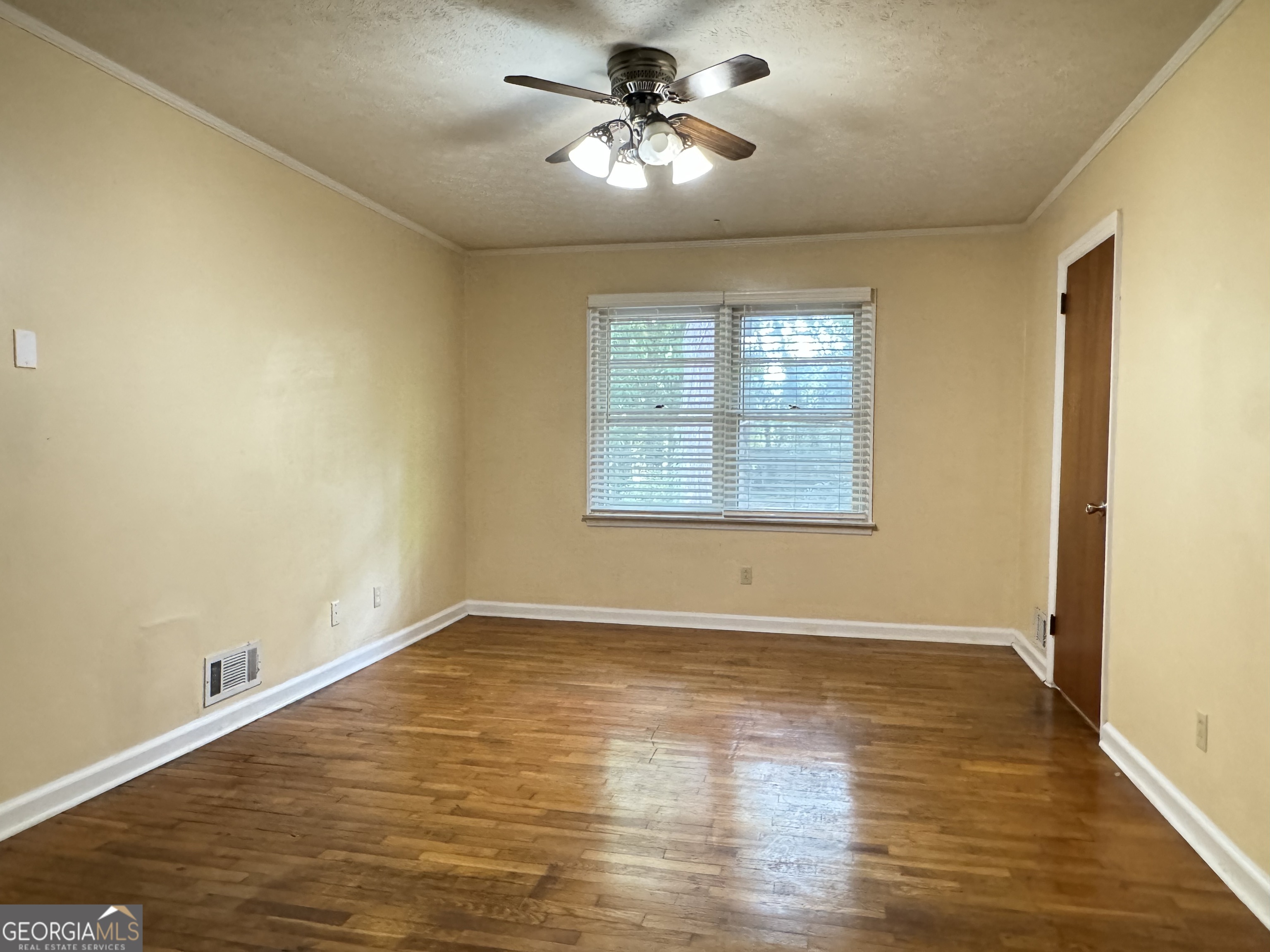 222 Pineview Drive Property Photo 9