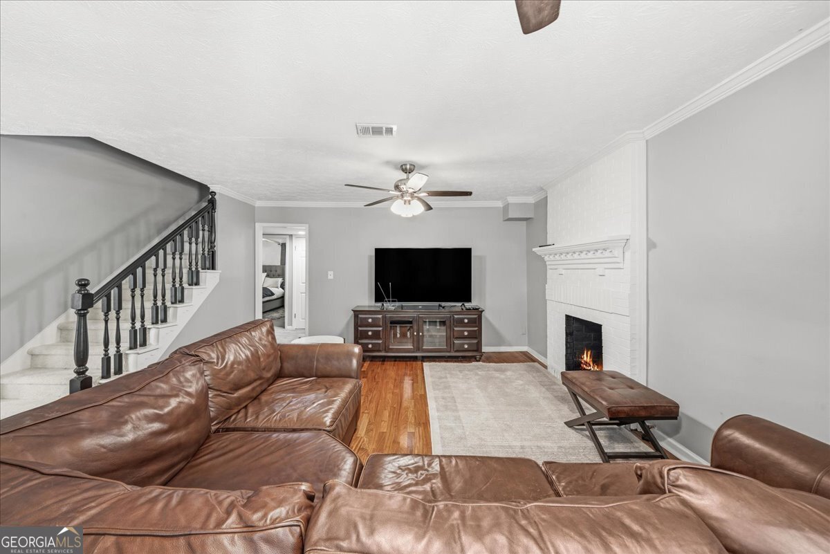 1661 Hudson Road Property Photo 14