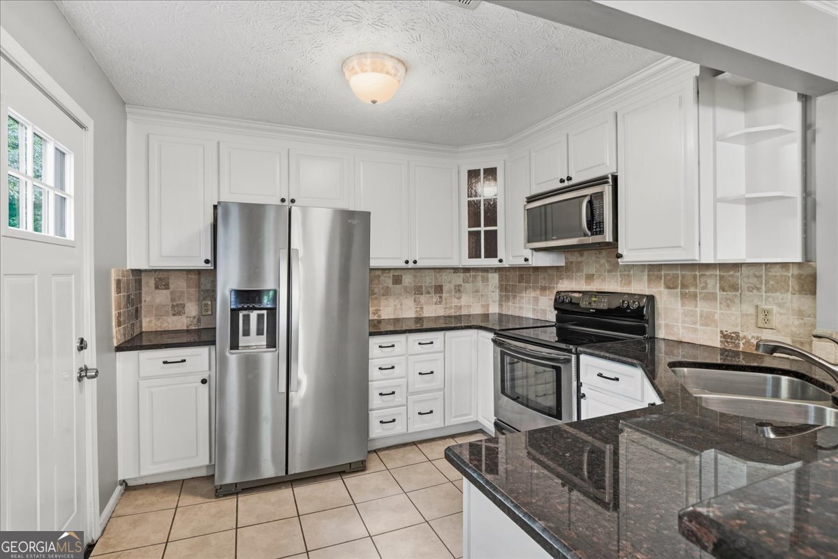1661 Hudson Road Property Photo 20
