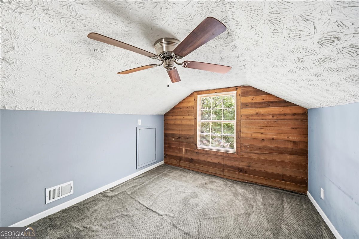 1661 Hudson Road Property Photo 29