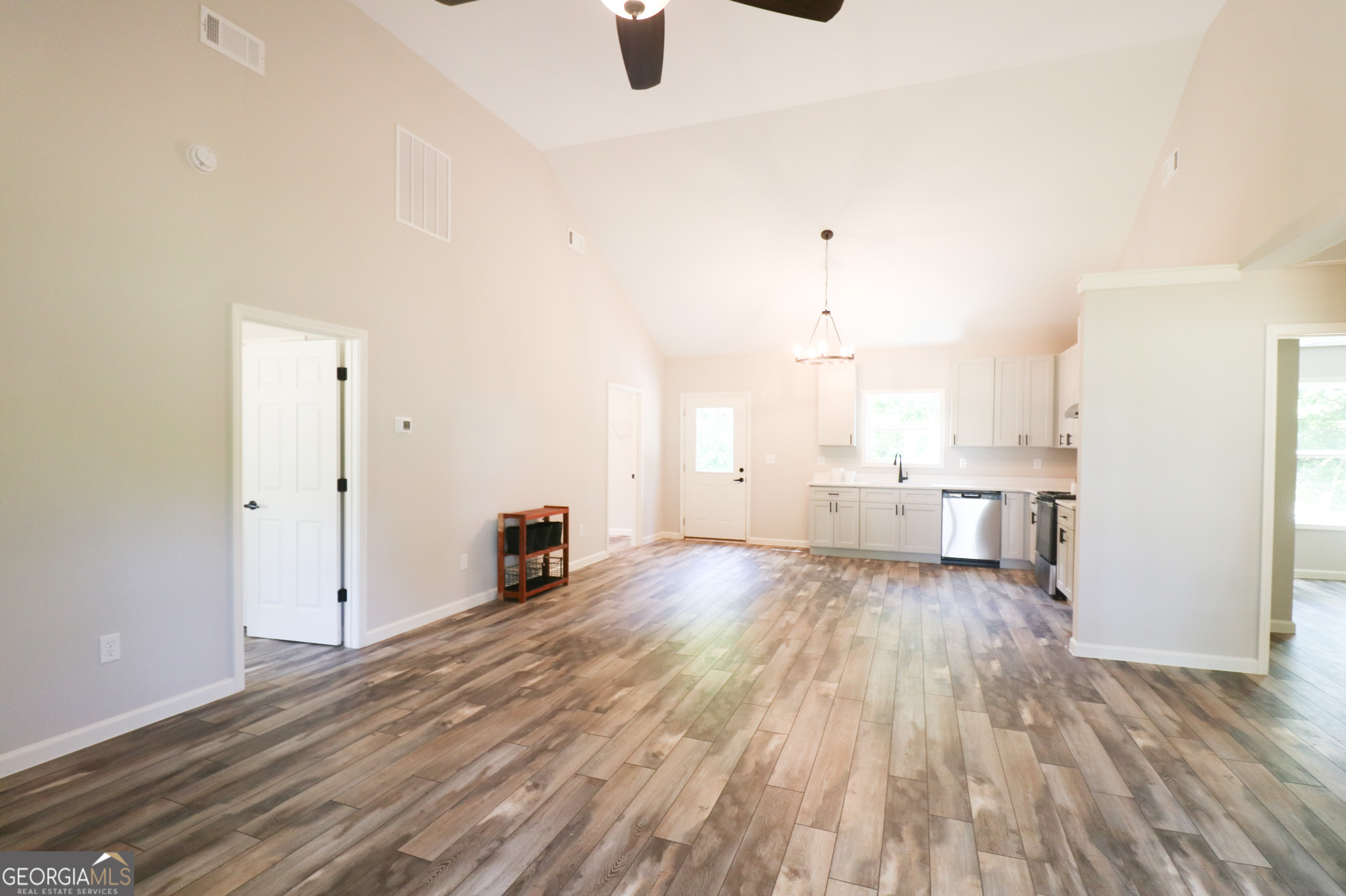 101 Alexandria Way Property Photo 27