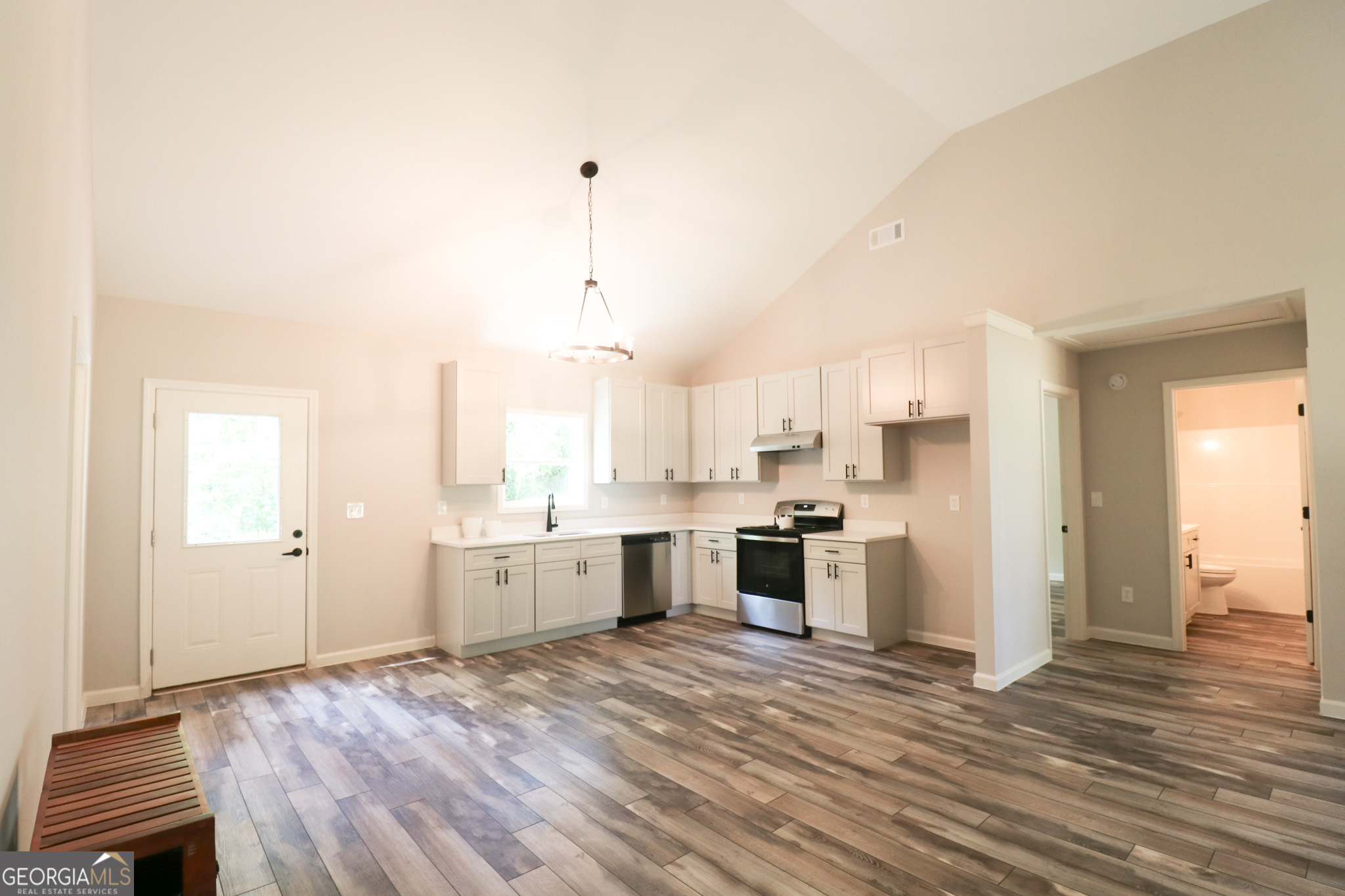 101 Alexandria Way Property Photo 32