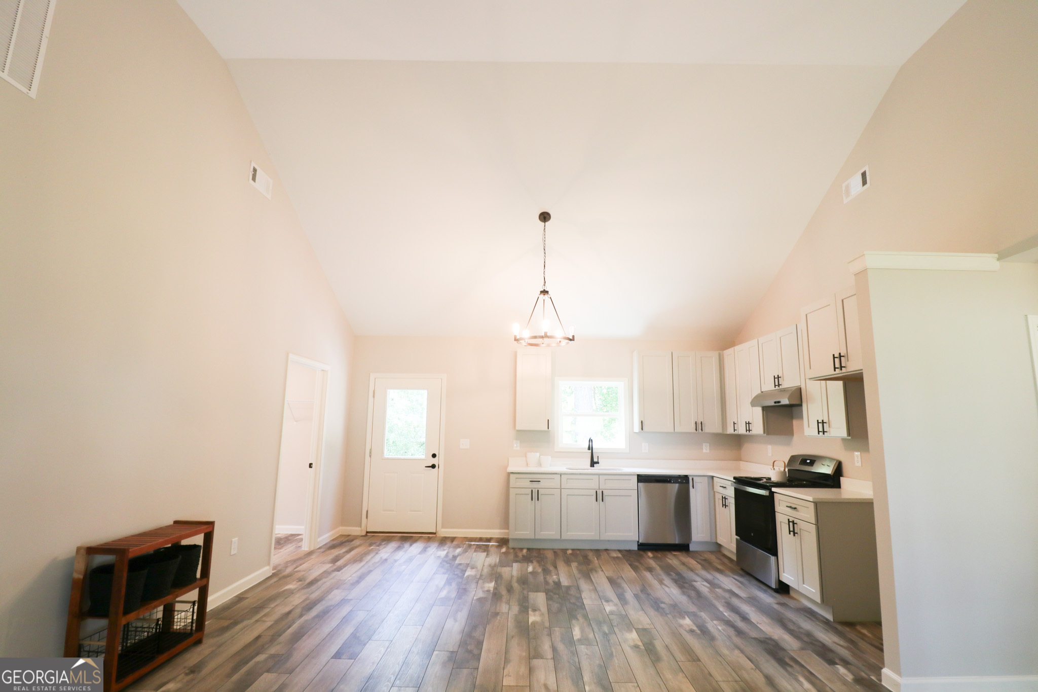 101 Alexandria Way Property Photo 33