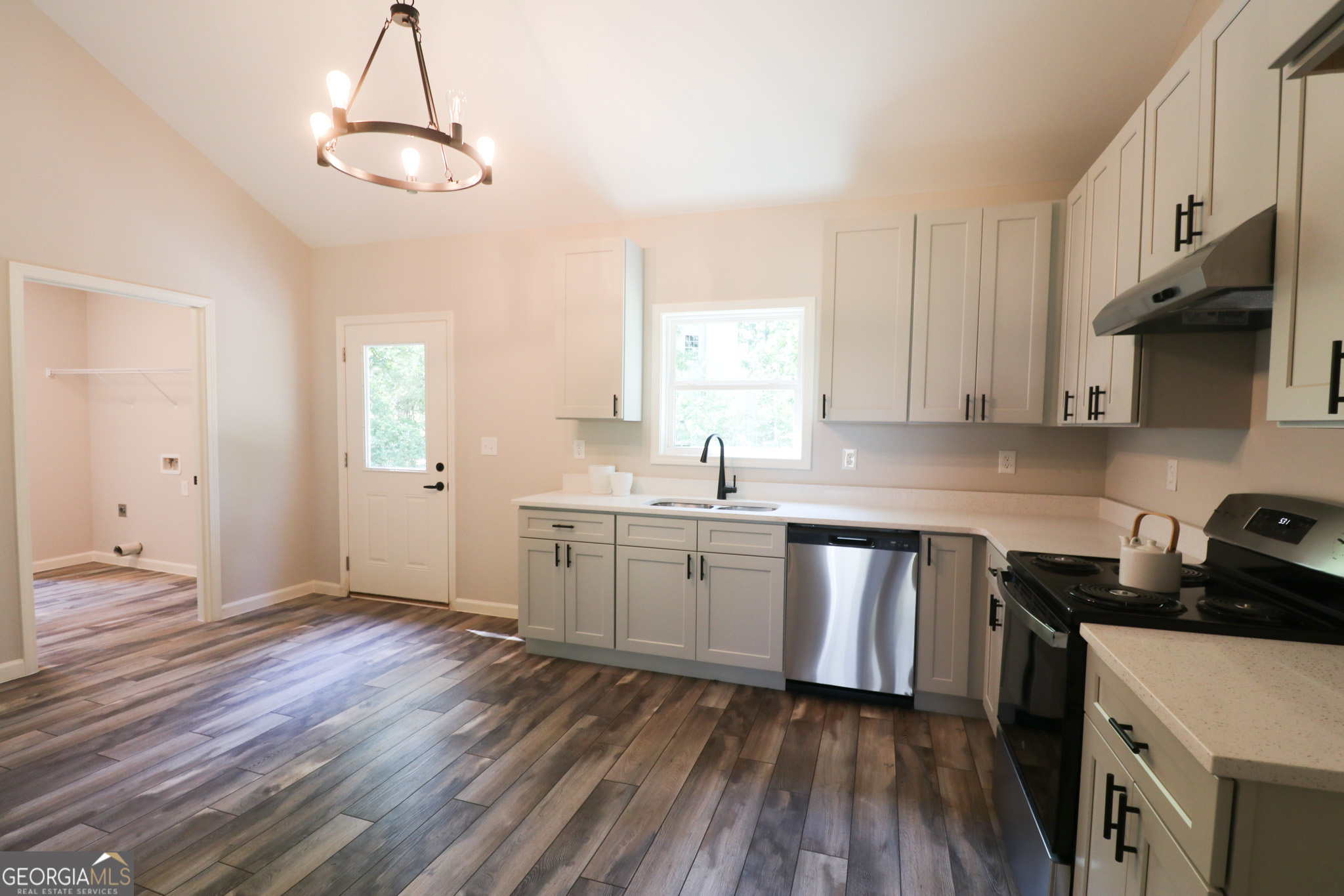 101 Alexandria Way Property Photo 54