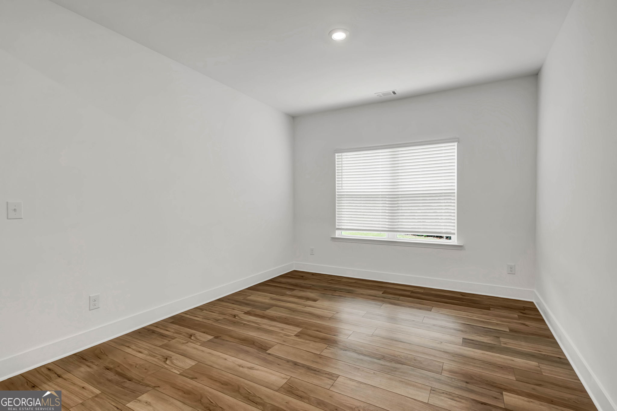 14 Candleberry Way Property Photo 16