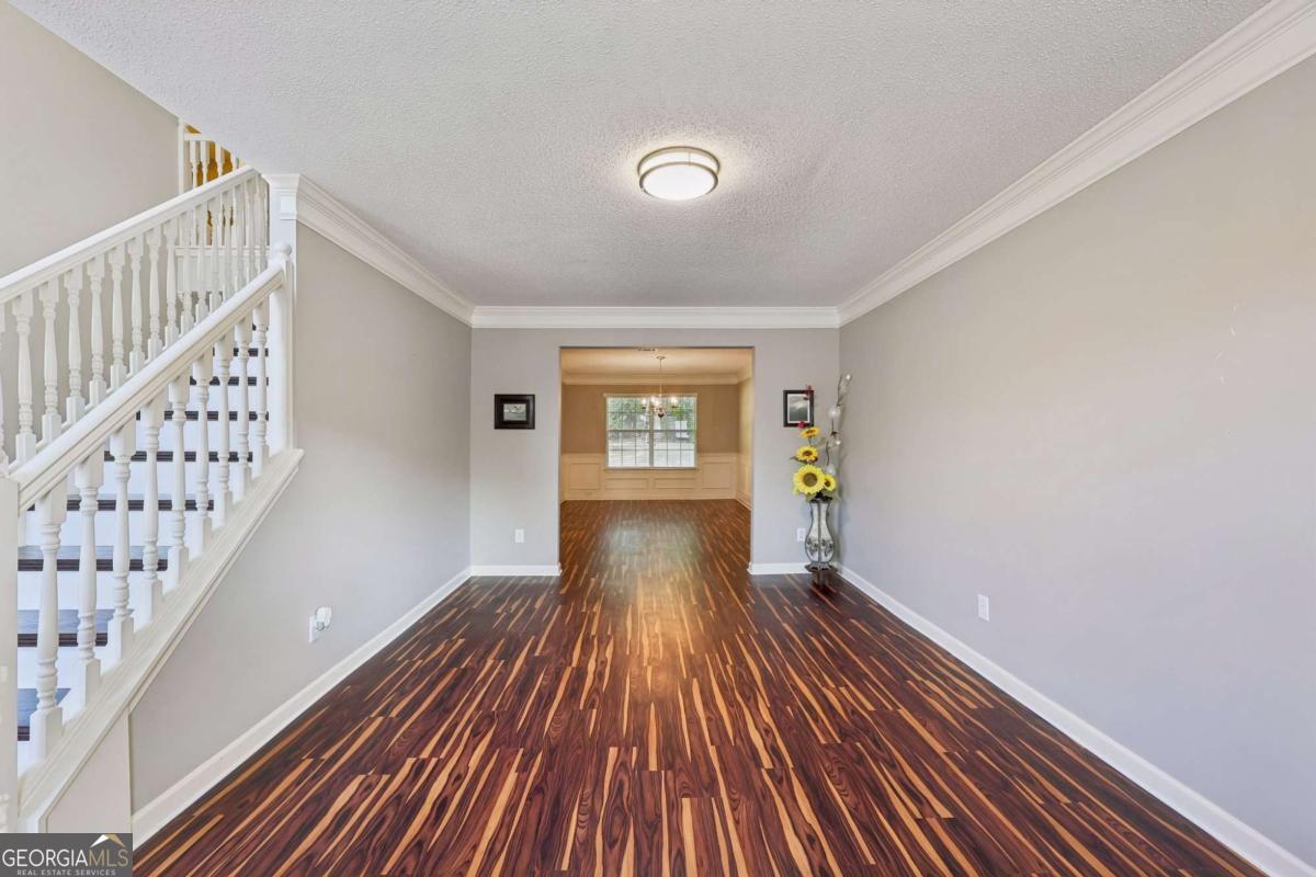 1943 Tulip Petal Road Property Photo 6