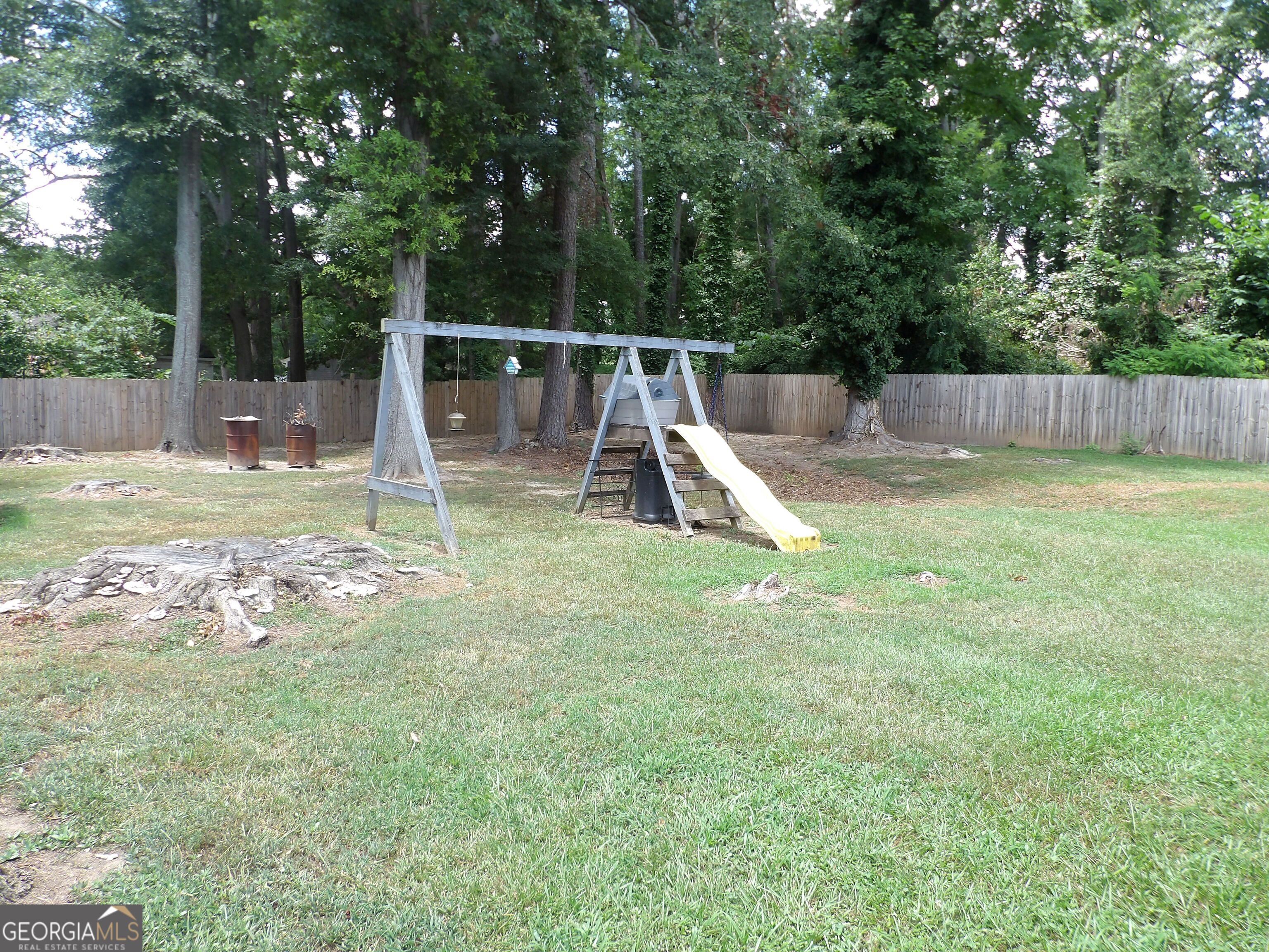 233 Leafwood Lane Property Photo 3