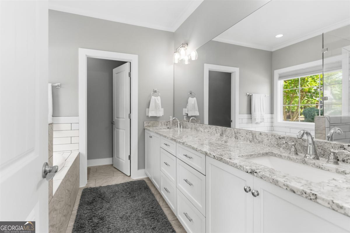 1011 Mid-mashie Way Property Photo 21
