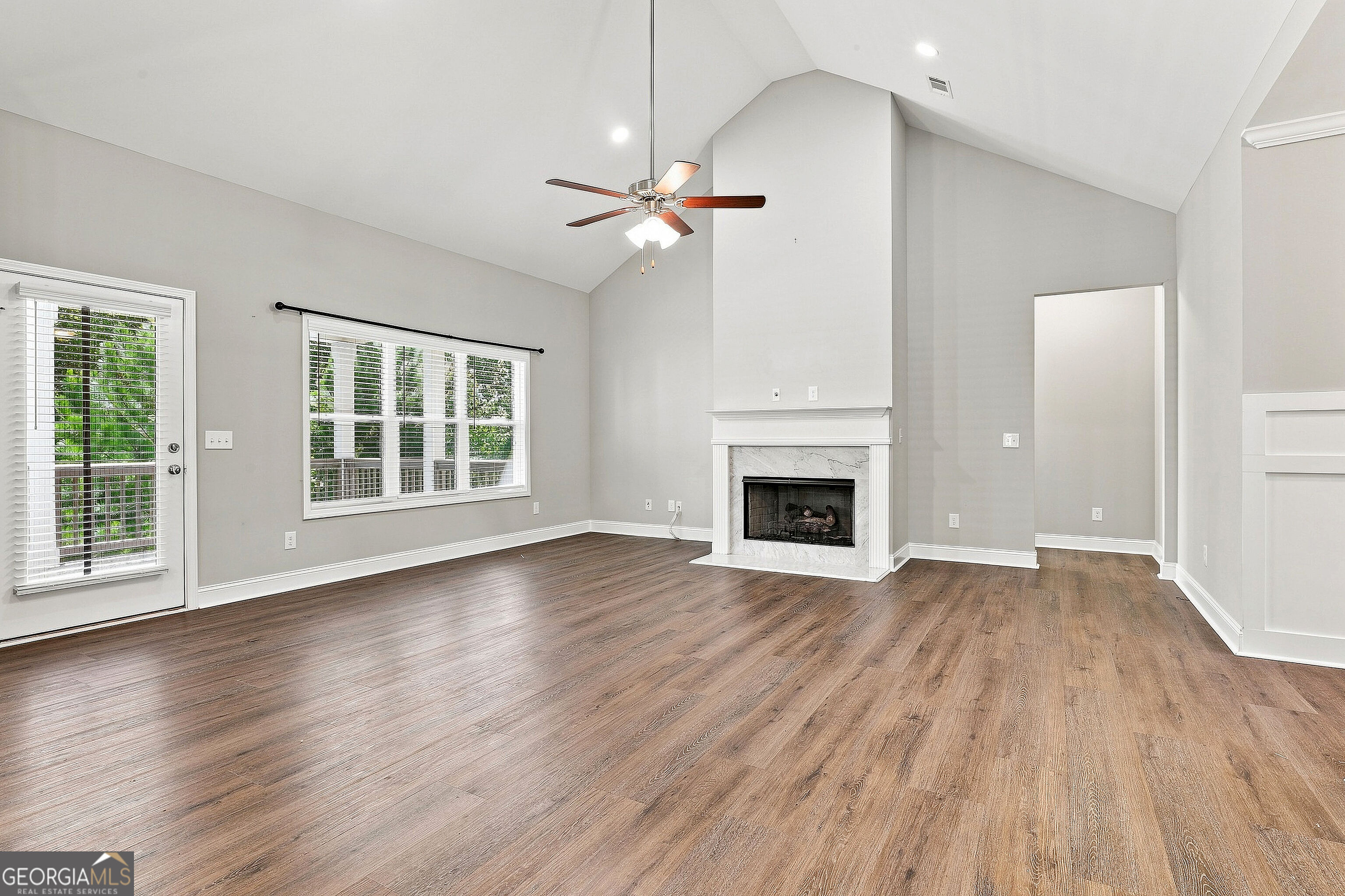 509 Lago Court Property Photo 19