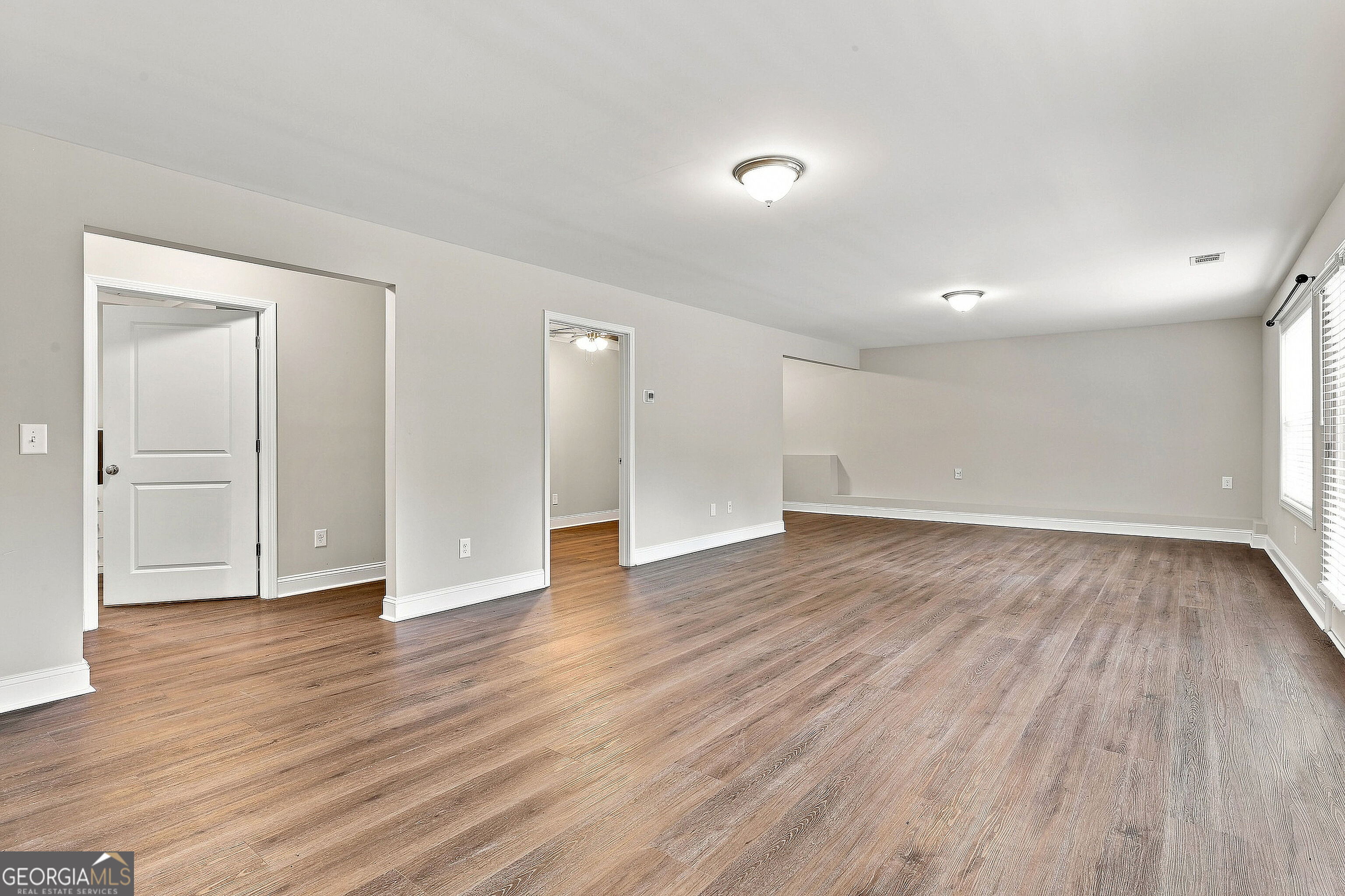 509 Lago Court Property Photo 30