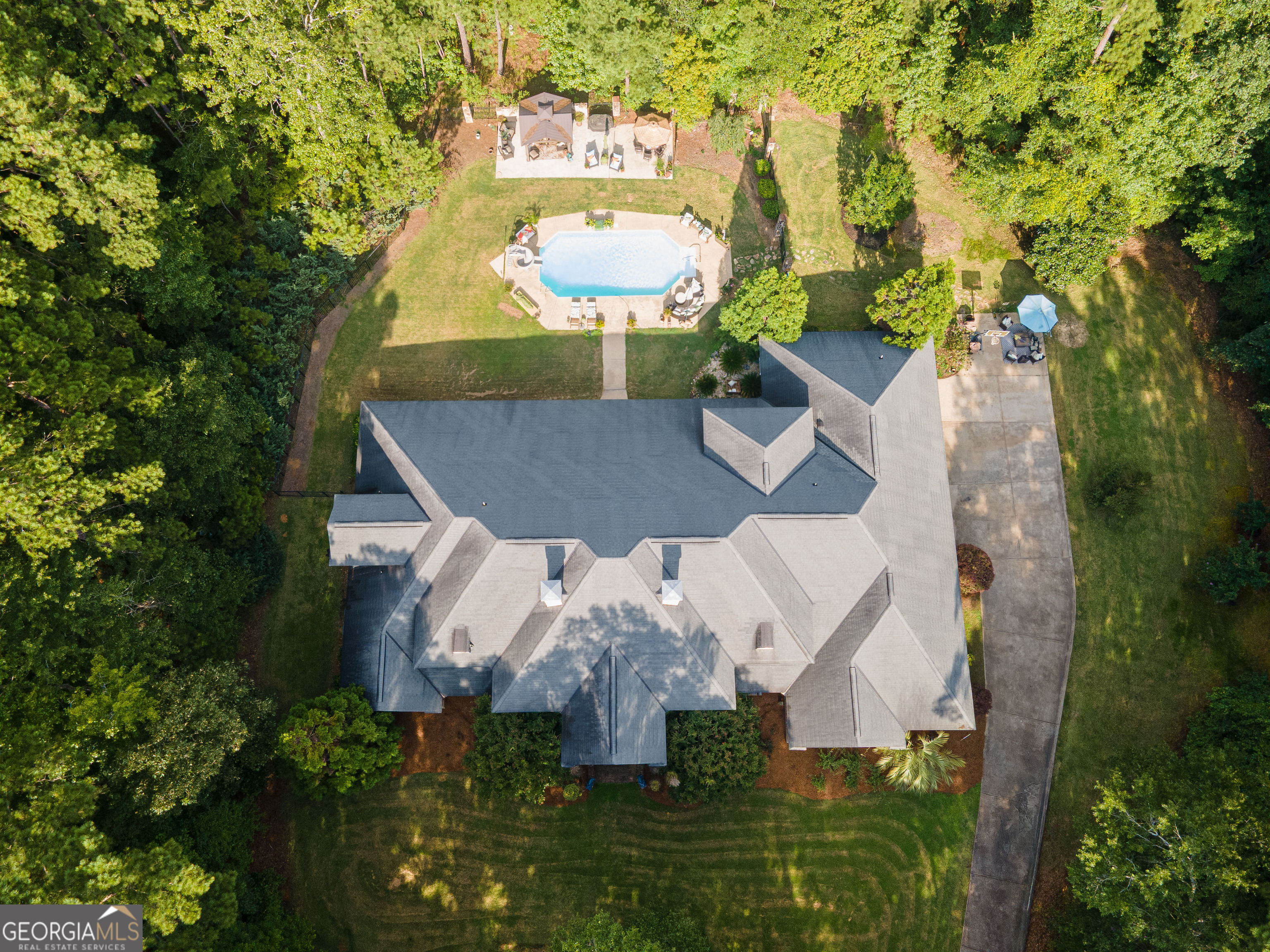 595 Grey Rock Drive Property Photo 3