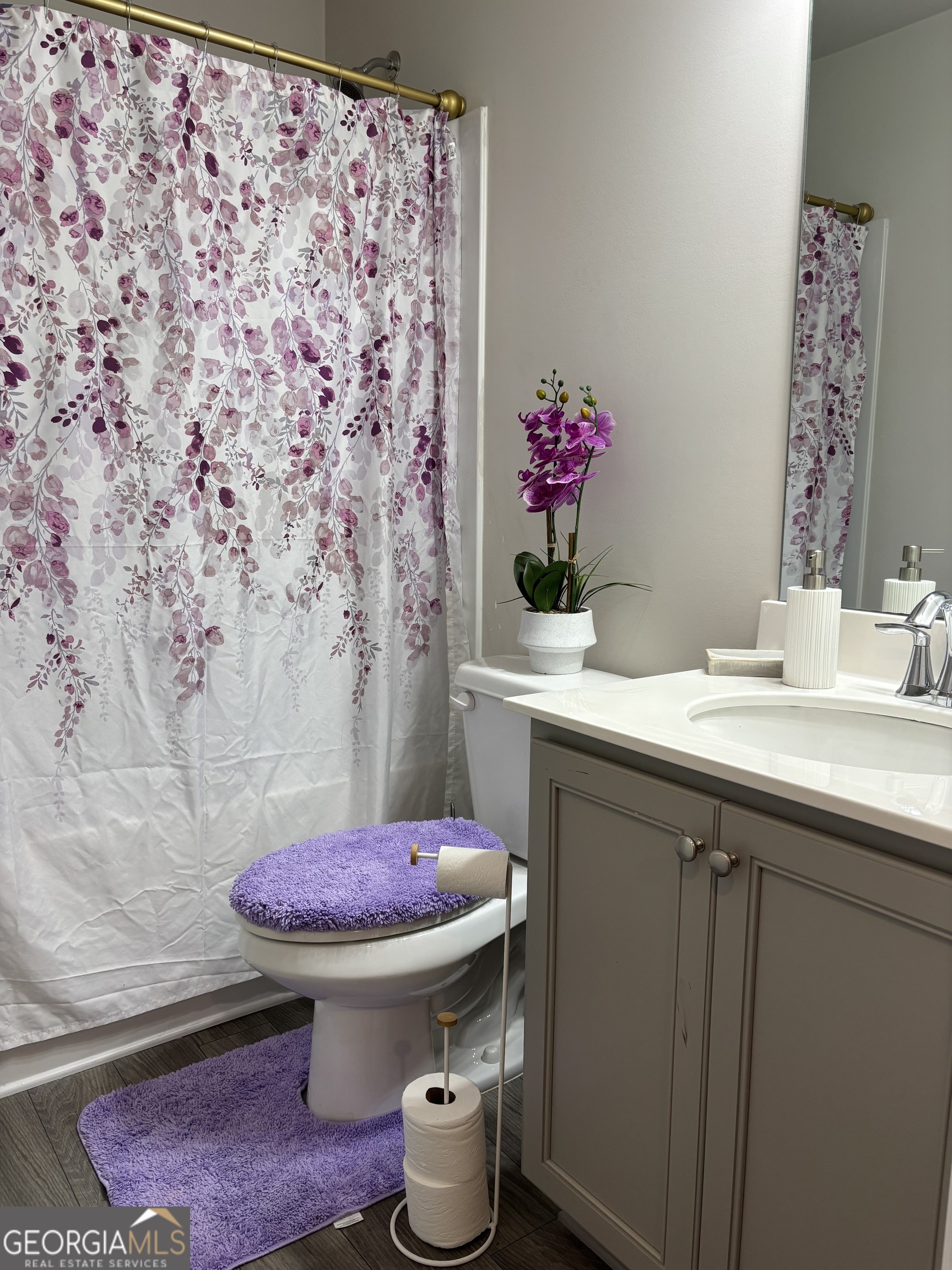 251 Regent Park Property Photo 15