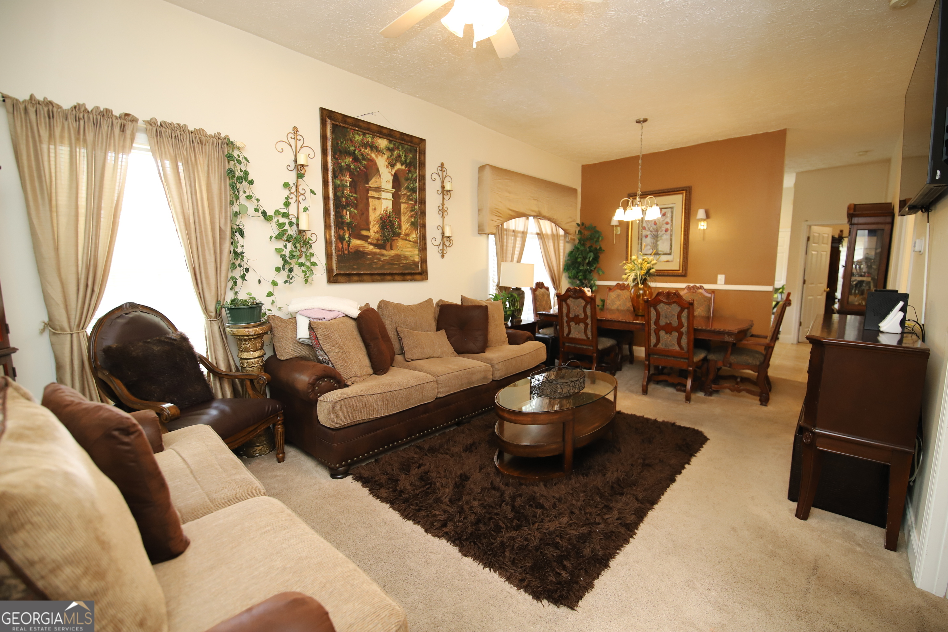 412 S Lee Street Property Photo 15