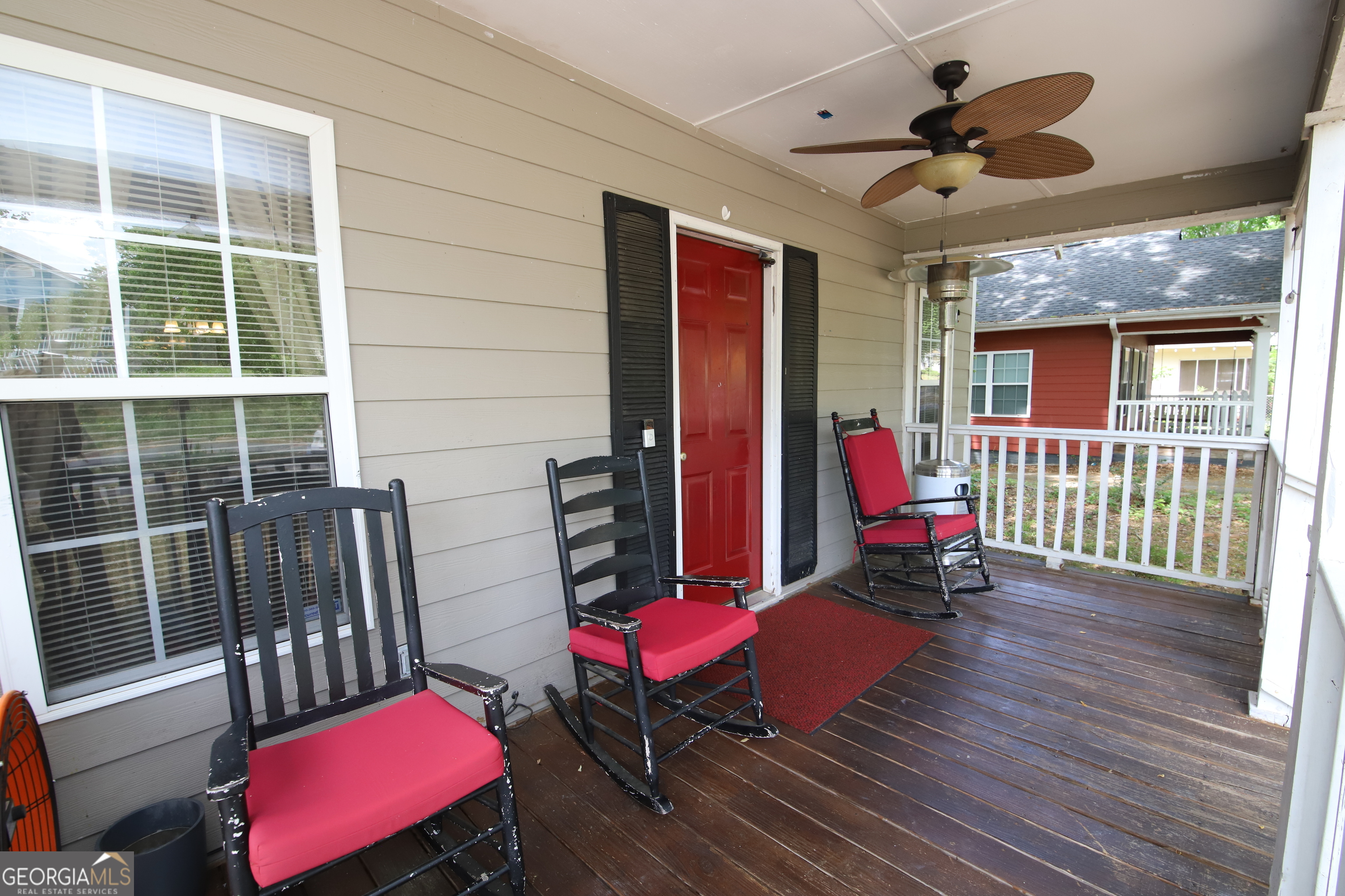 412 S Lee Street Property Photo 18