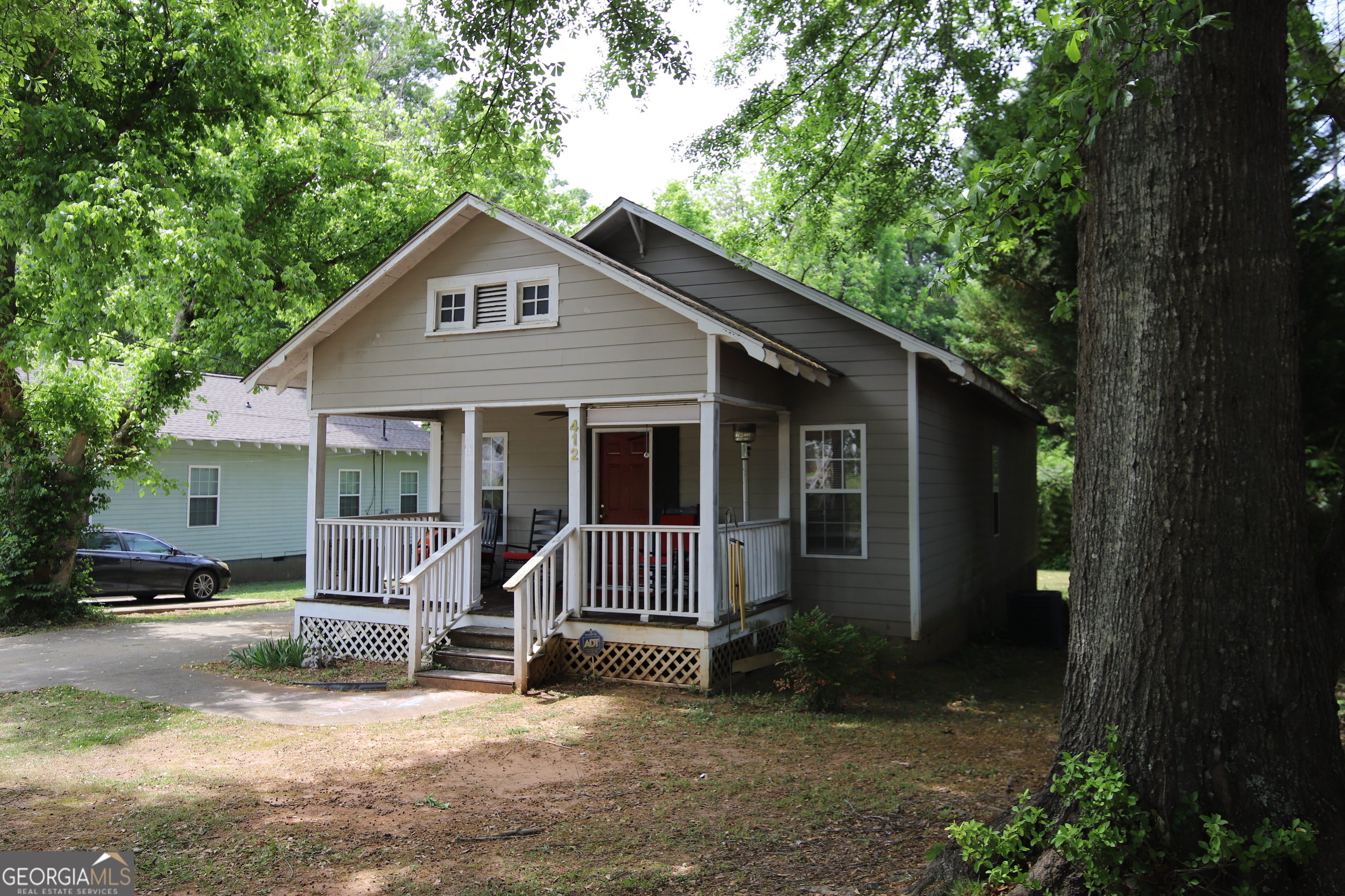 412 S Lee Street Property Photo 19