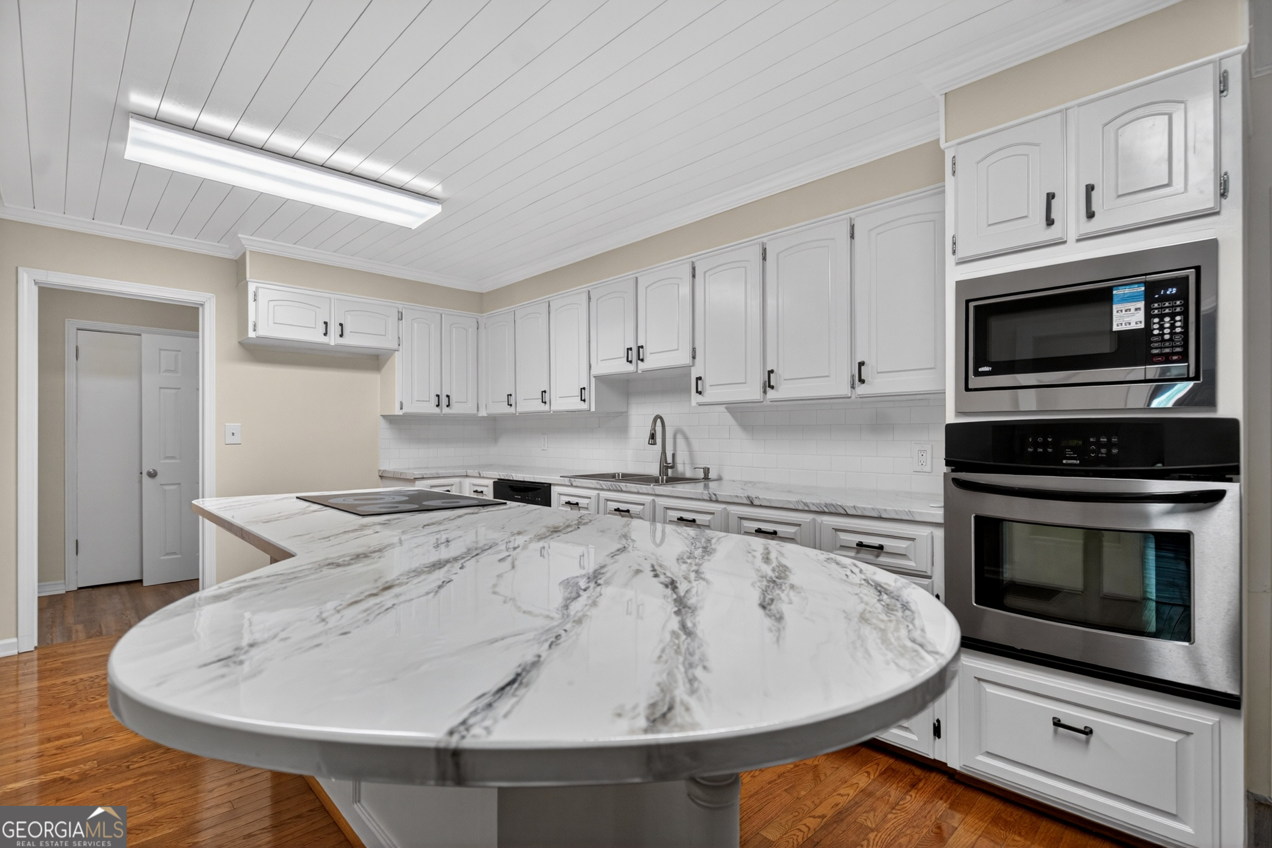 121 N Chilton Crescent Property Photo 15