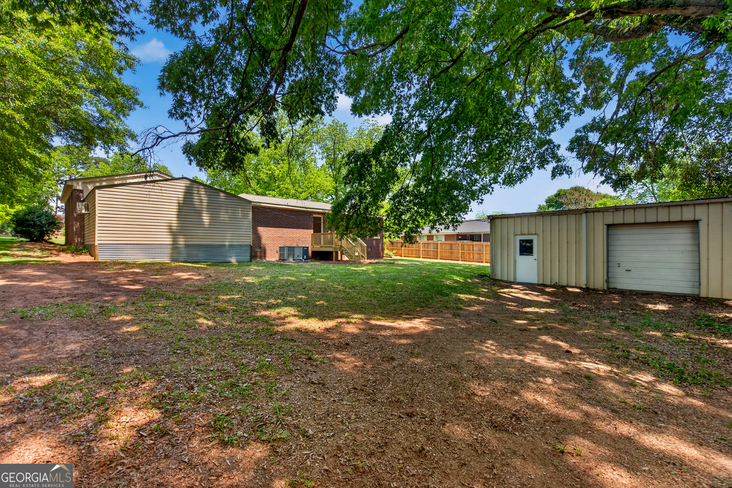 121 N Chilton Crescent Property Photo 33