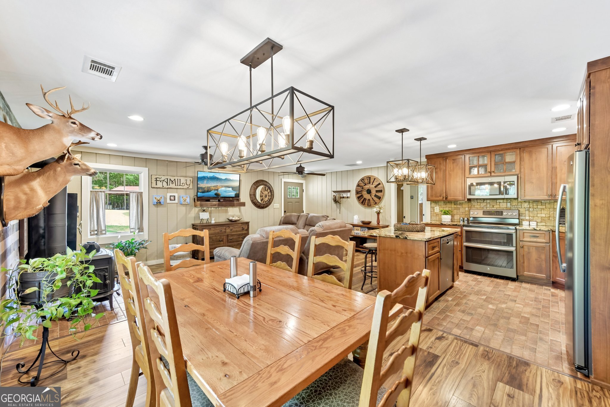 2630 Cold Springs Road Property Photo 11