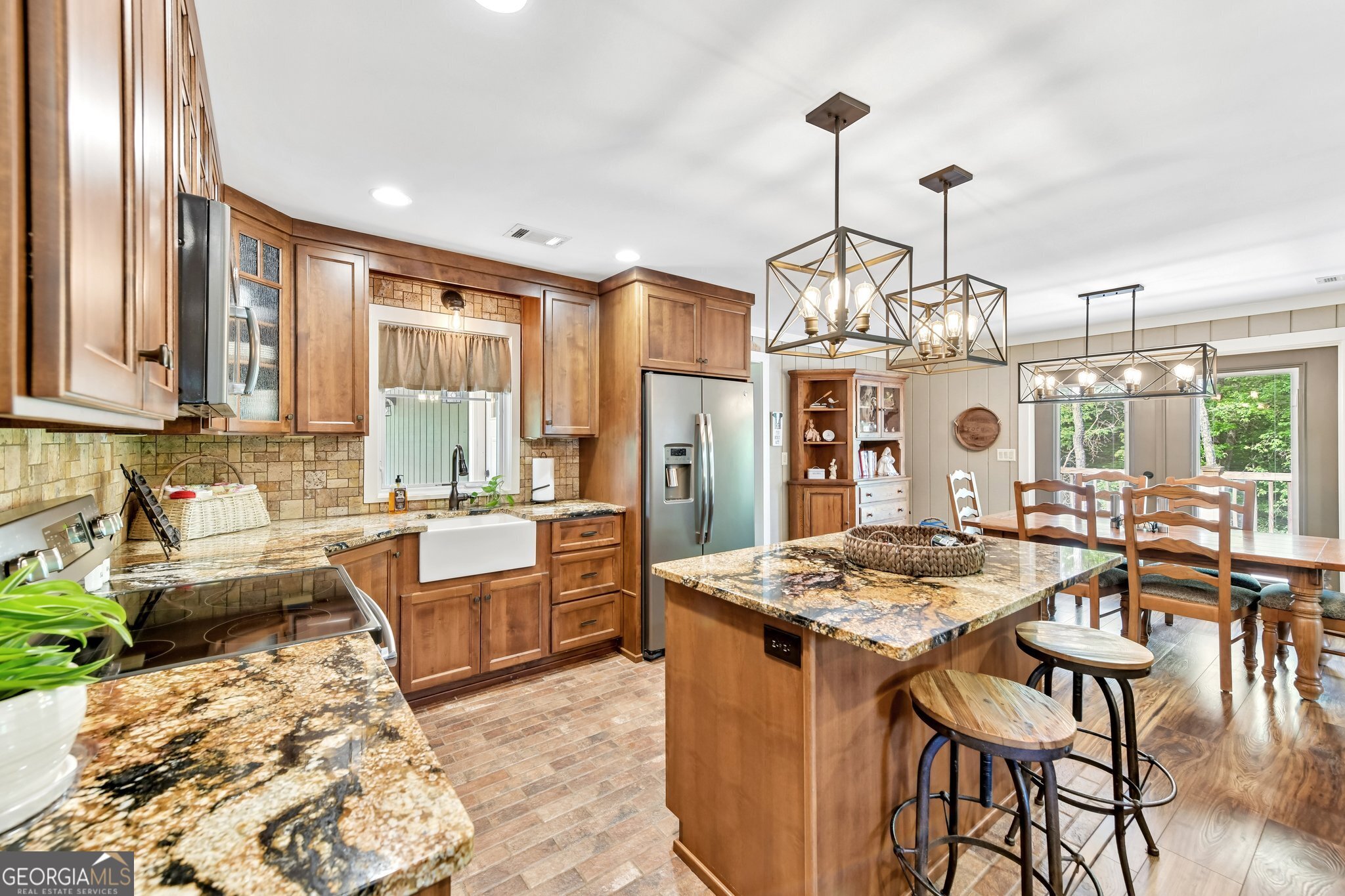 2630 Cold Springs Road Property Photo 13