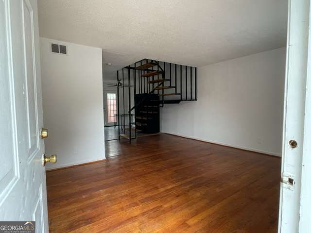 3882 Parklane Drive Property Photo 1