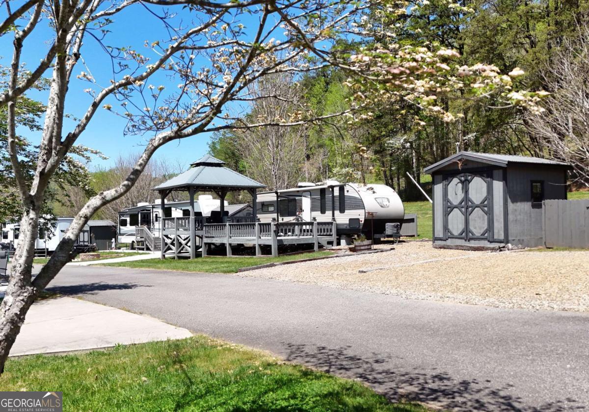 98 Heavenly Drive Property Photo 1