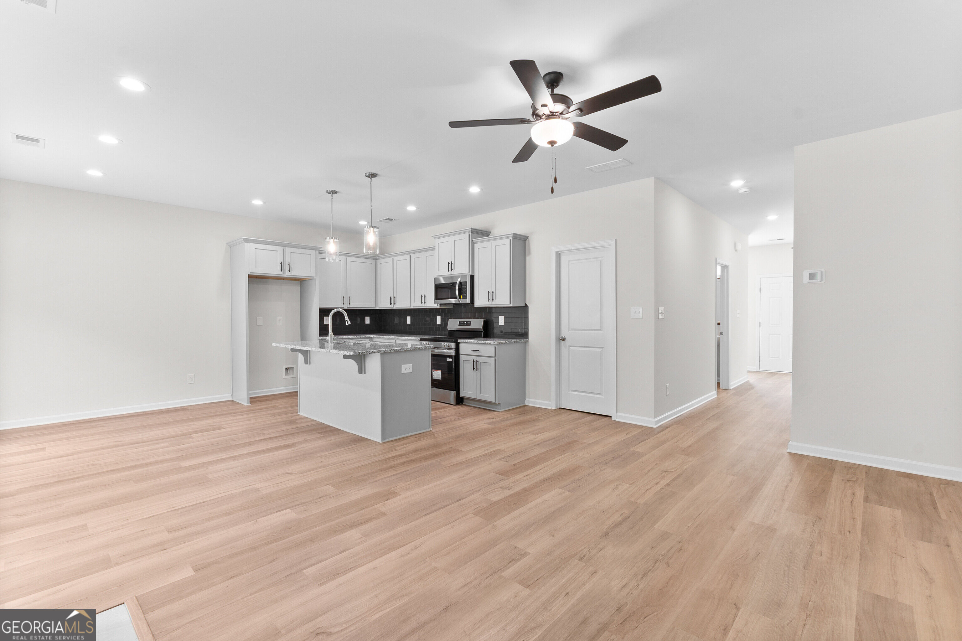 1050 Sun Valley Court # C60 Property Photo 16