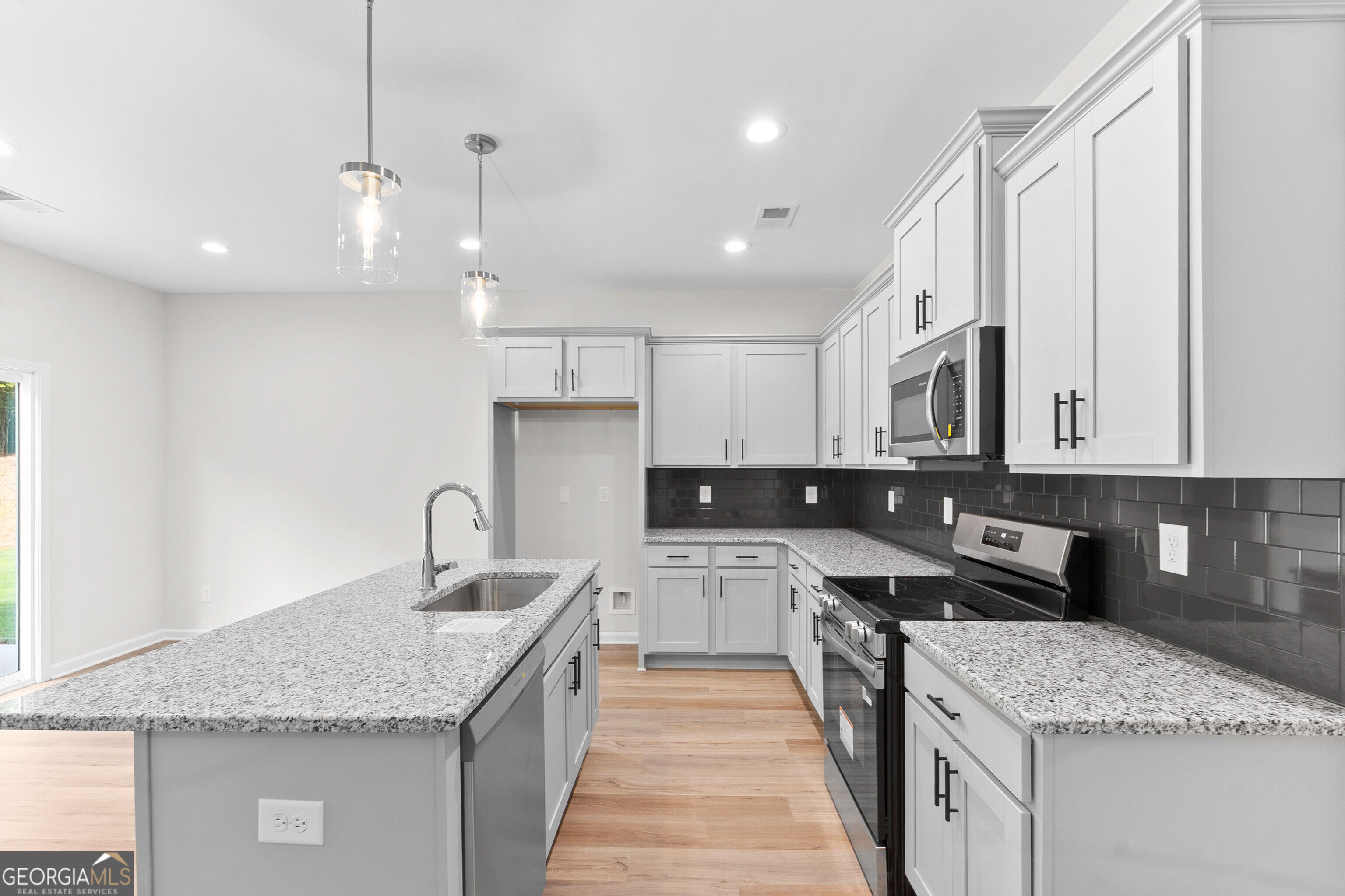 1050 Sun Valley Court # C60 Property Photo 23