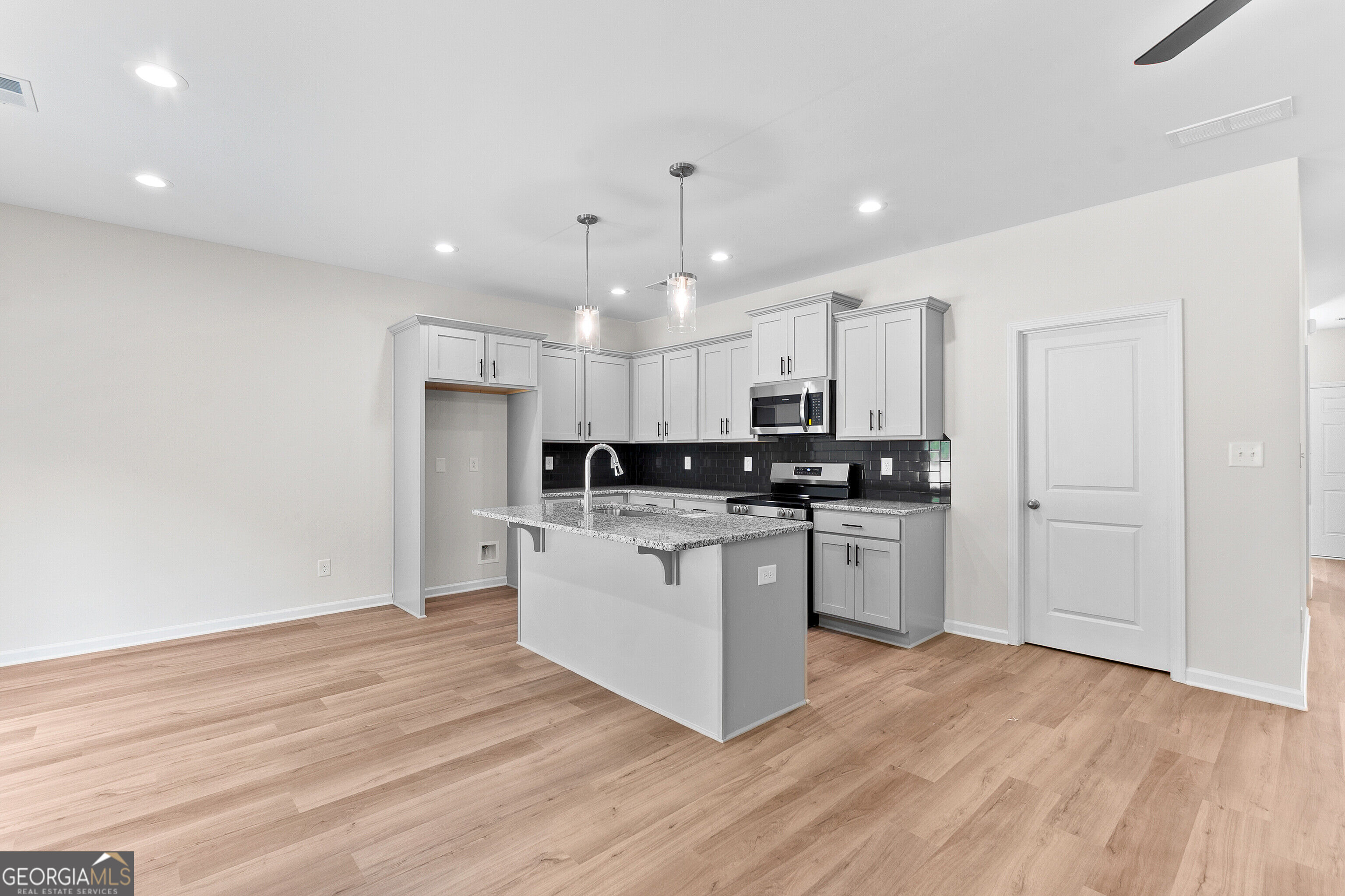 1050 Sun Valley Court # C60 Property Photo 28