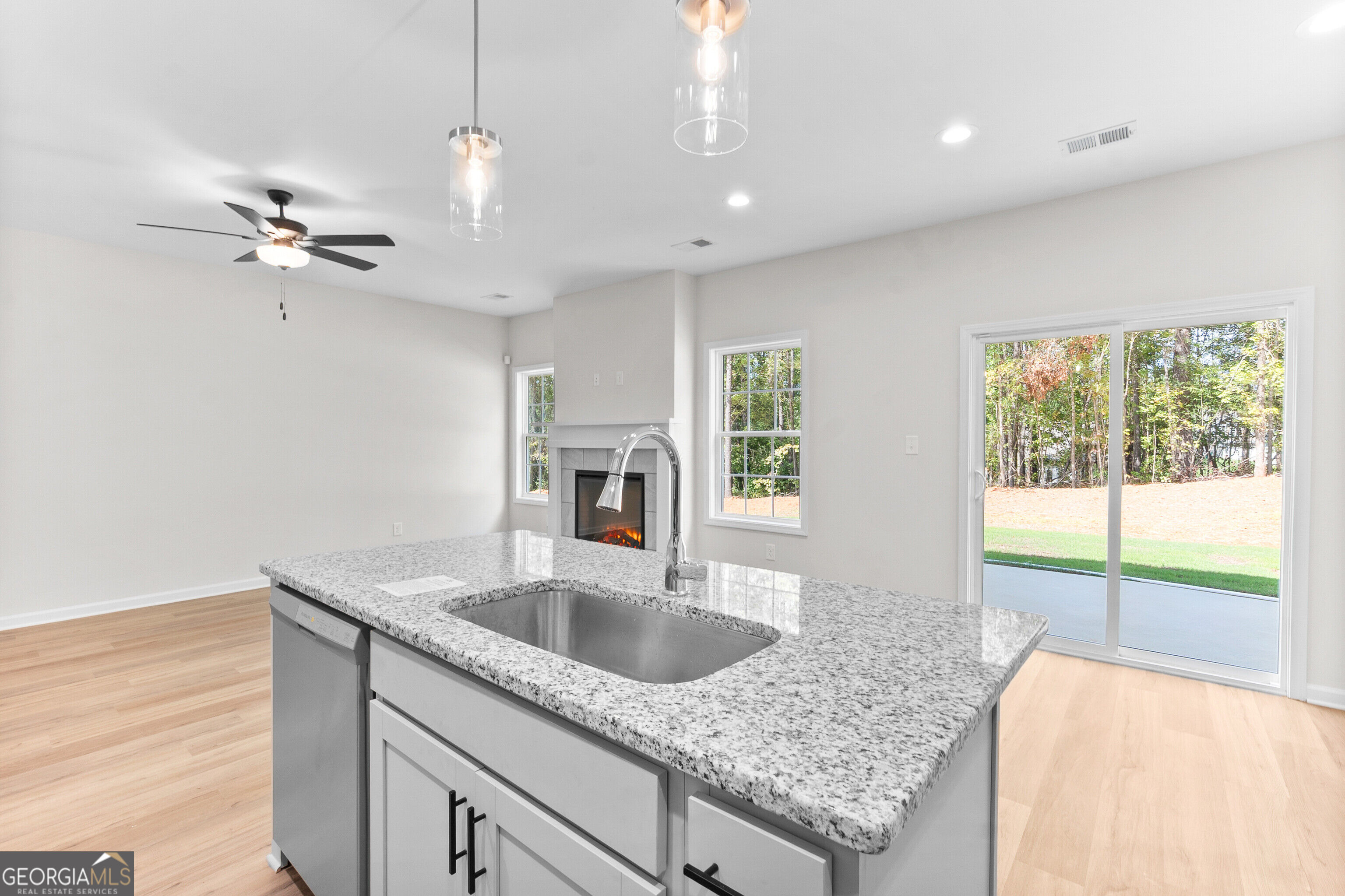 1050 Sun Valley Court # C60 Property Photo 32