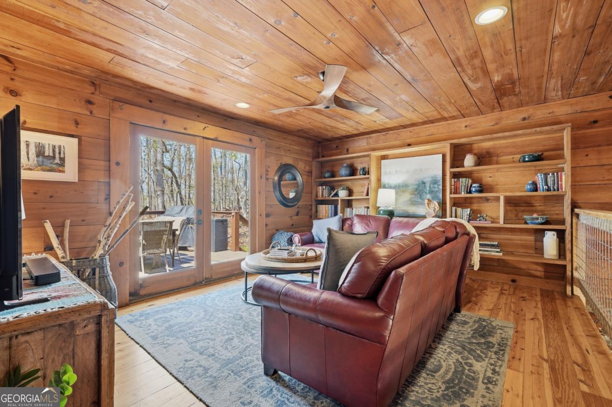 33 Foxhound Drive Property Photo 26
