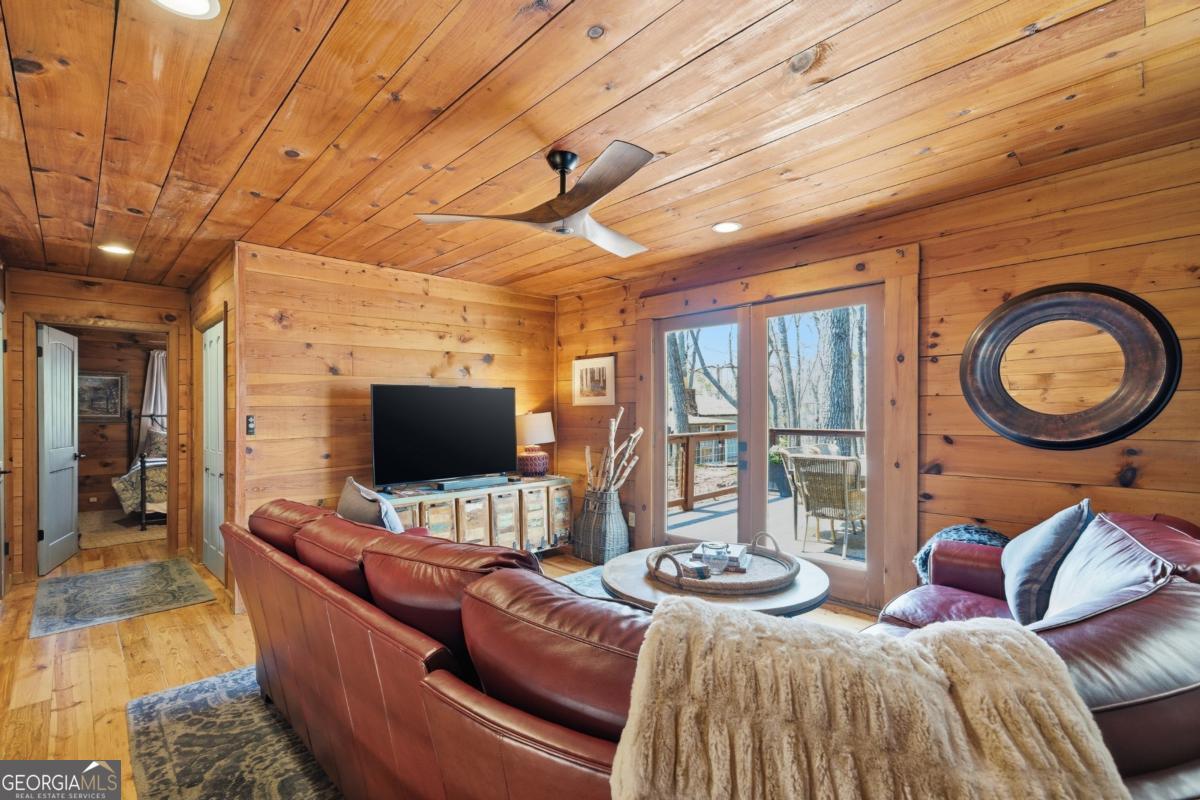 33 Foxhound Drive Property Photo 27