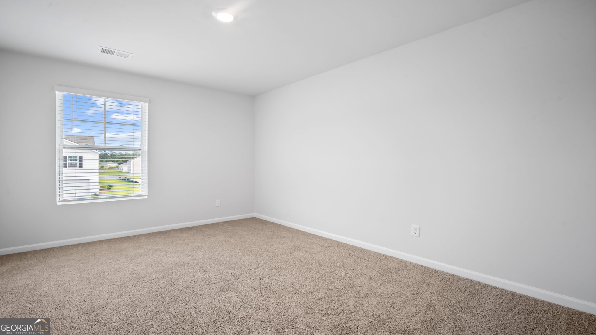 1051 Lakes Boulevard Property Photo 23