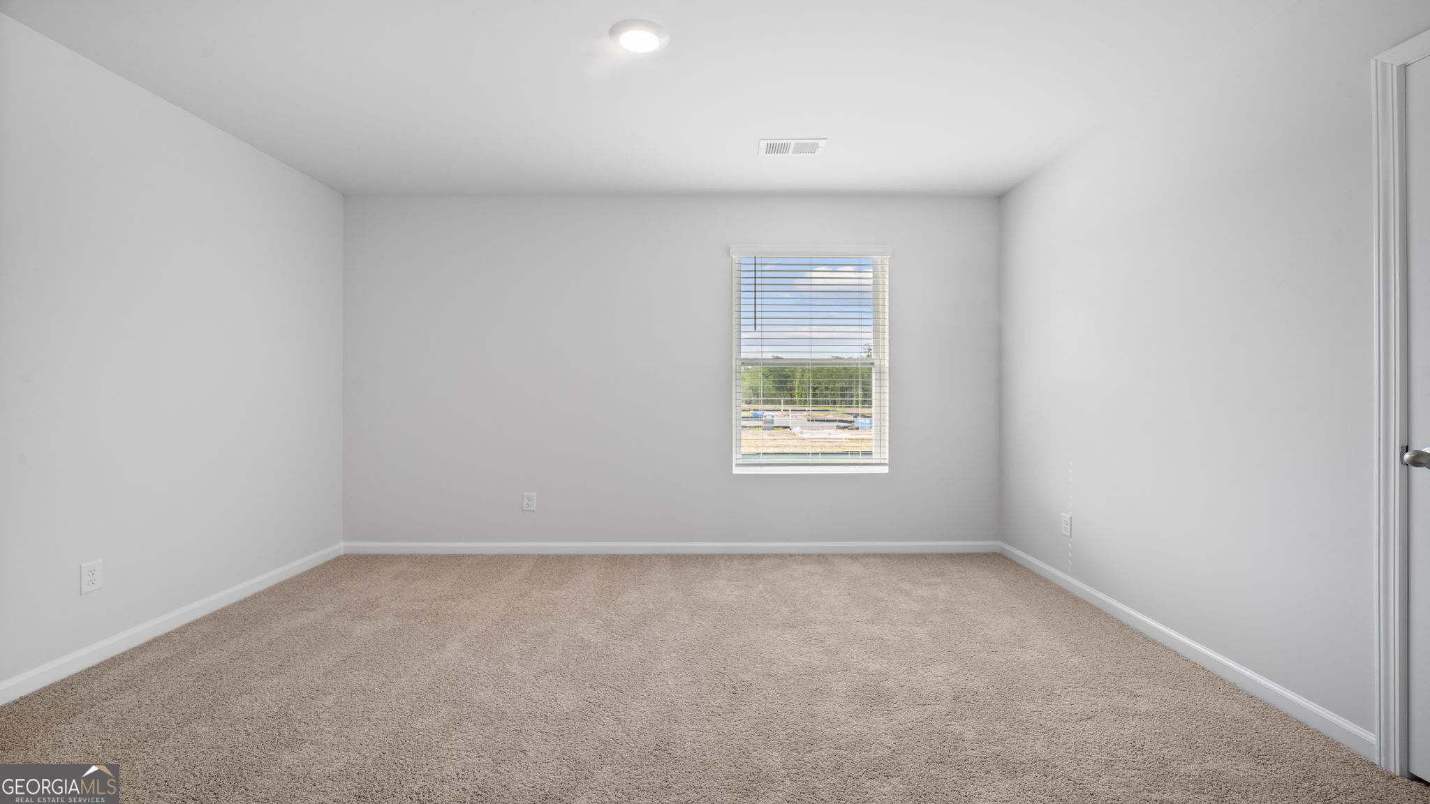 1051 Lakes Boulevard Property Photo 27