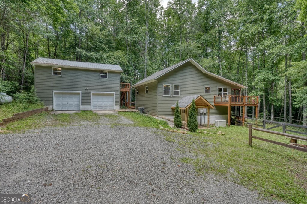 550 Watson Road Property Photo 5