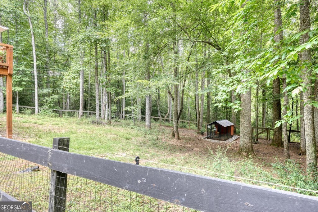 550 Watson Road Property Photo 6