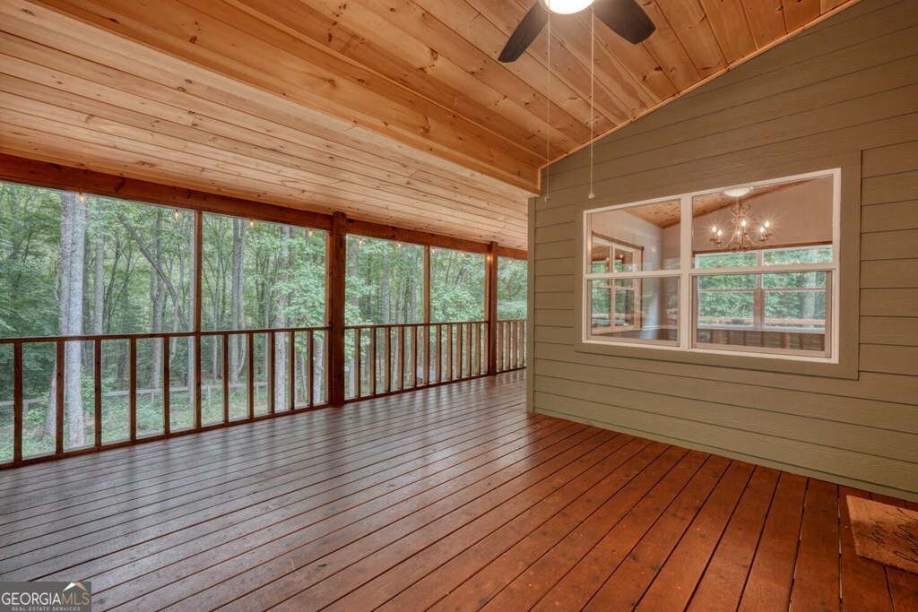 550 Watson Road Property Photo 14