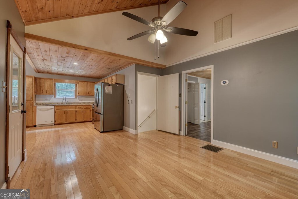 550 Watson Road Property Photo 18