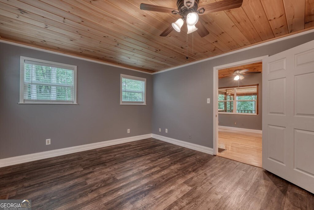 550 Watson Road Property Photo 24