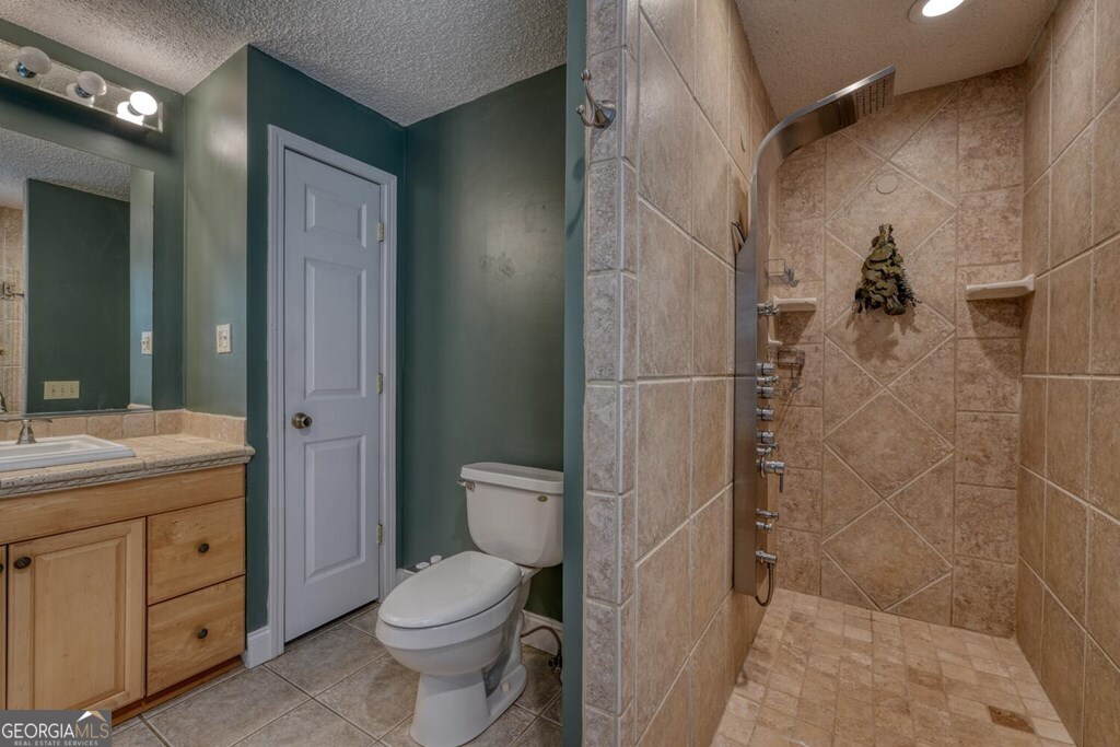 550 Watson Road Property Photo 27
