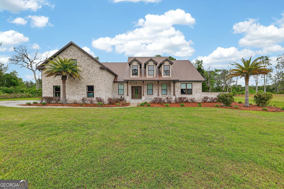 211 Sanford Drive Property Photo 3