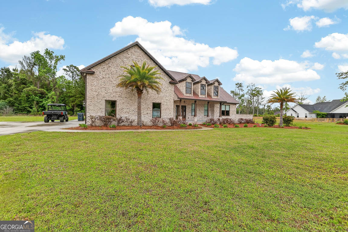 211 Sanford Drive Property Photo 5