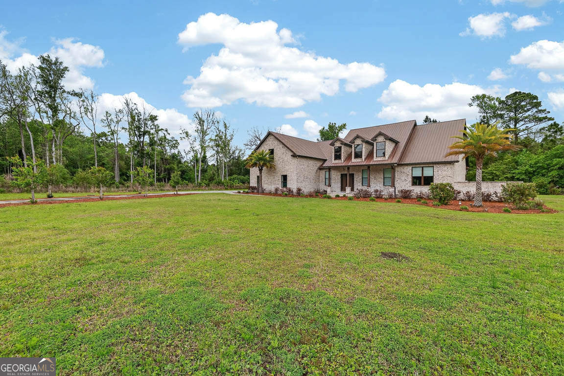 211 Sanford Drive Property Photo 7