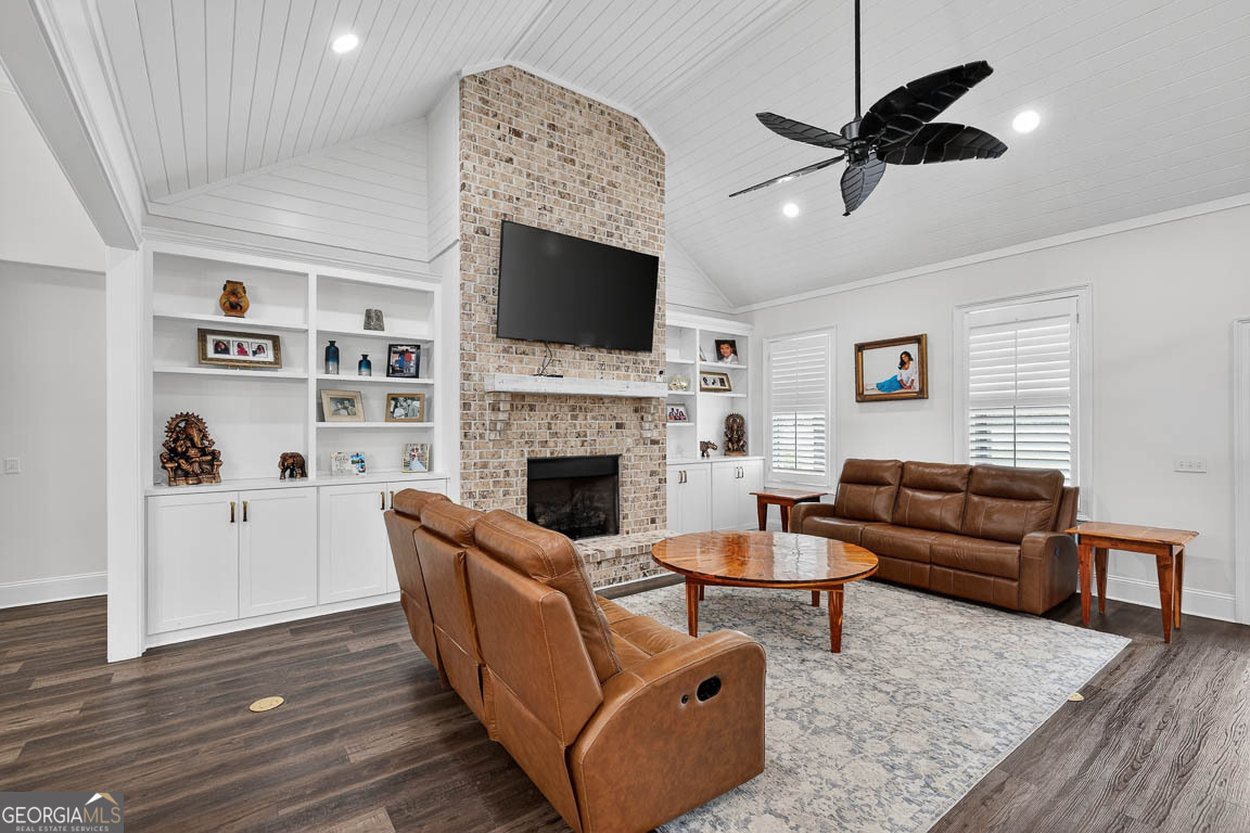 211 Sanford Drive Property Photo 13