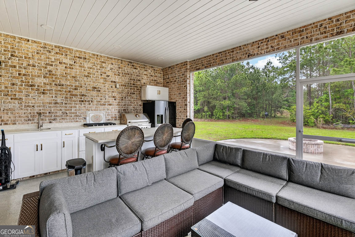 211 Sanford Drive Property Photo 39